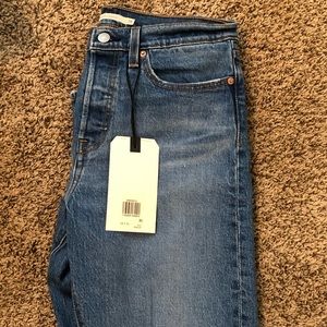 Levi’s Wedgie Straight Jean
